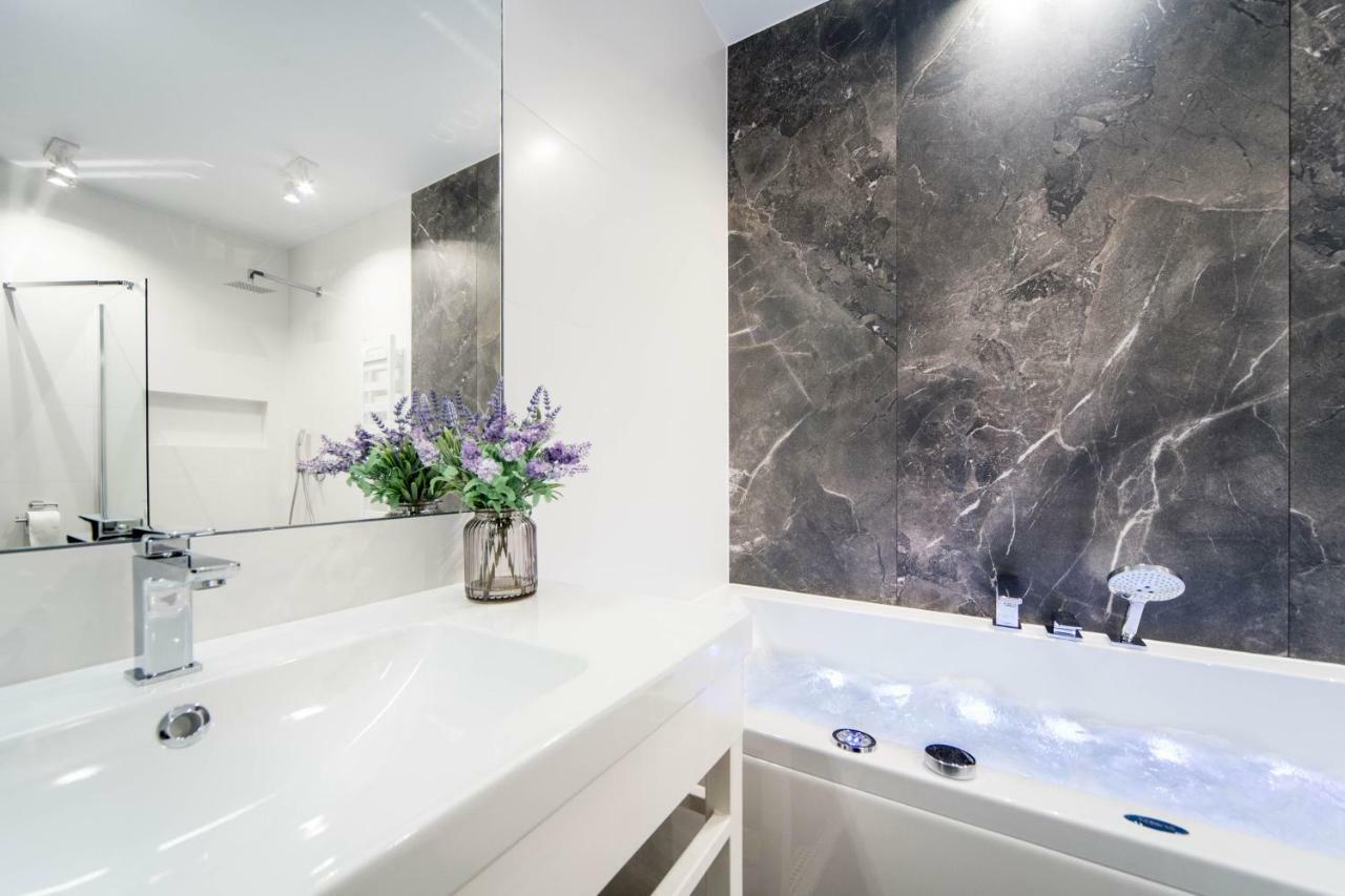 Jacuzzi Apartment Krakau